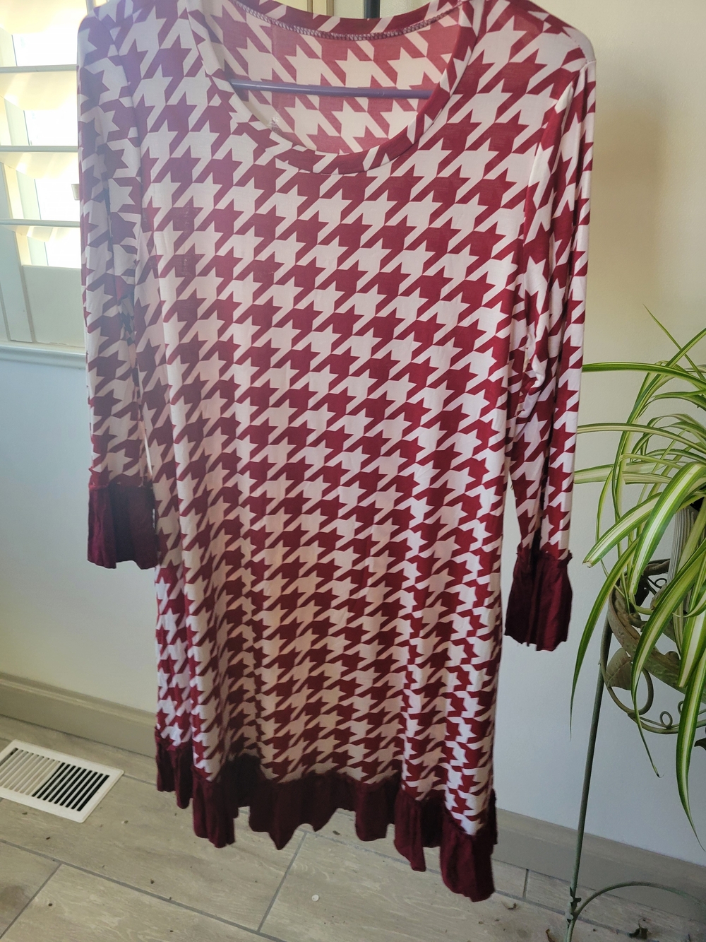 Women's Burgundy and White Houndstooth Swing Dress